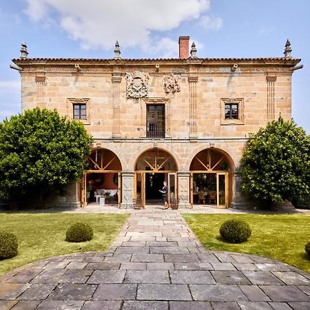 Helguera Palacio Boutique & Antique Vargas Bagian luar foto